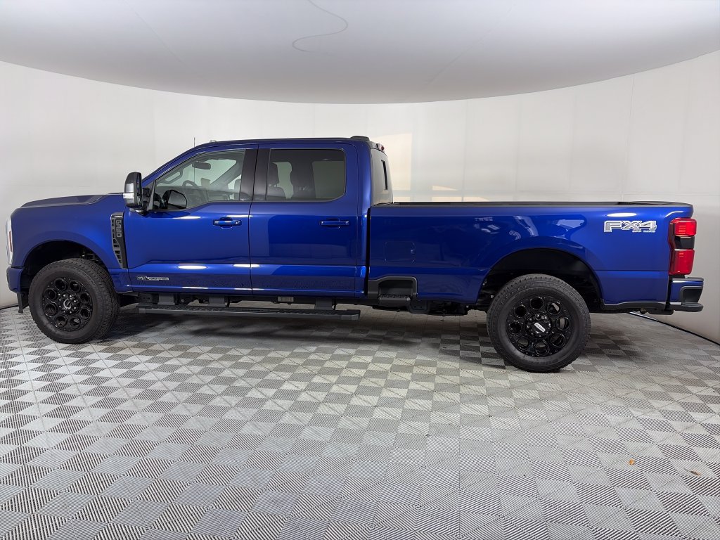 Used 2026 Ford F350 Lariat w/ Black Appearance Package AWD/4WD image 4
