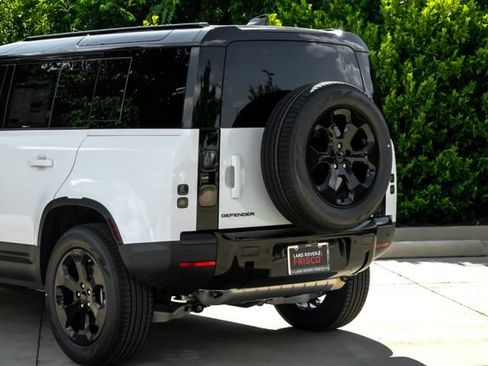 New 2026 Land Rover Defender 110 S AWD/4WD image 14