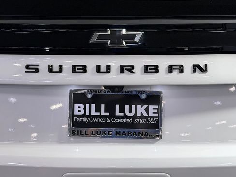 Used 2025 Chevrolet Suburban Z71 AWD/4WD image 29