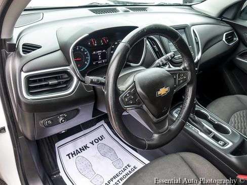 Used 2018 Chevrolet Equinox LT FWD image 11