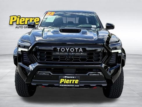 Used 2025 Toyota Tacoma TRD Pro AWD/4WD image 5