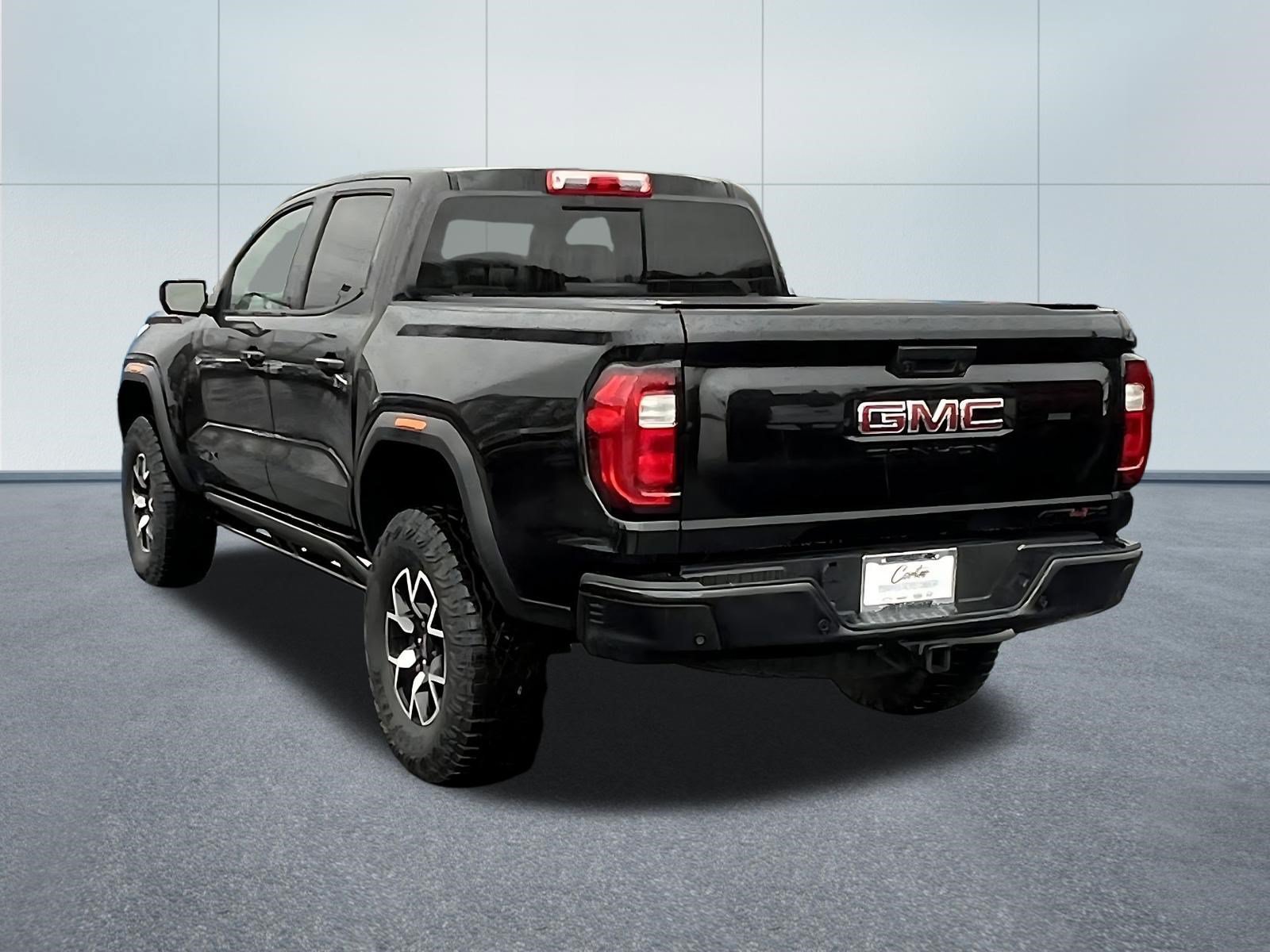 Used 2024 GMC Canyon AT4X AWD/4WD image 4