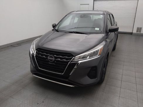Used 2024 Nissan Kicks S FWD image 15