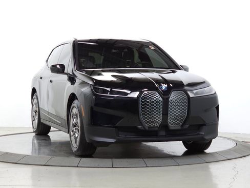 Used 2022 BMW iX xDrive50 AWD/4WD image 1