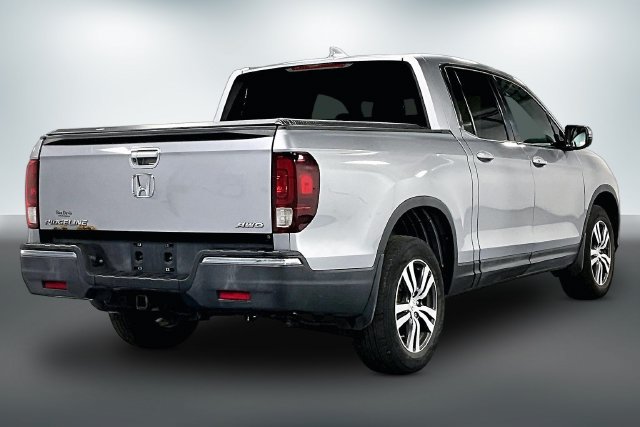 Used 2017 Honda Ridgeline RTS image 7