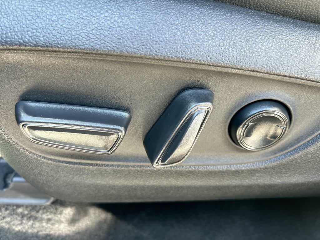 Certified 2024 Toyota Grand Highlander FWD image 12