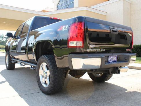 Used 2014 GMC Sierra 2500 SLE w/ SLE Preferred Package AWD/4WD image 13