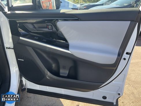 Used 2024 Subaru Solterra Limited w/ Limited Package image 65