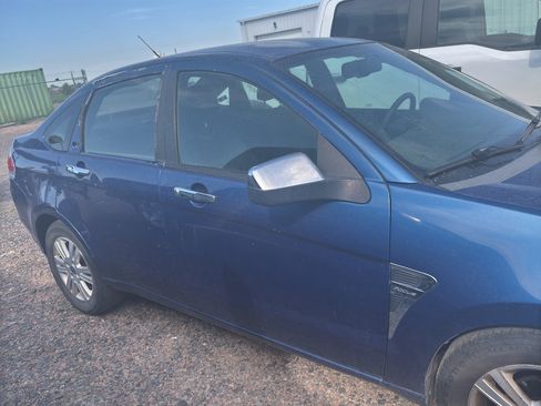 Used 2008 Ford Focus SE FWD image 4