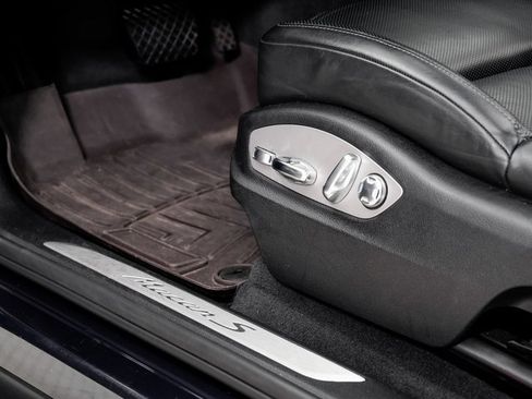 Used 2018 Porsche Macan S image 11