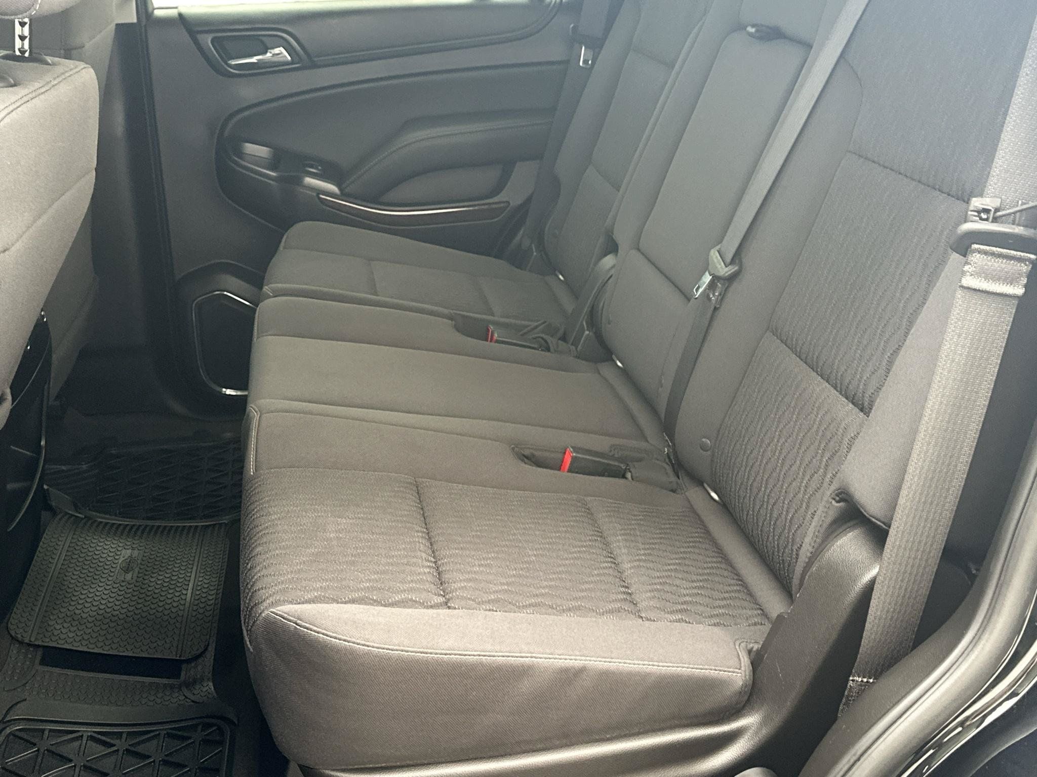 Used 2018 GMC Yukon SLE AWD/4WD image 5