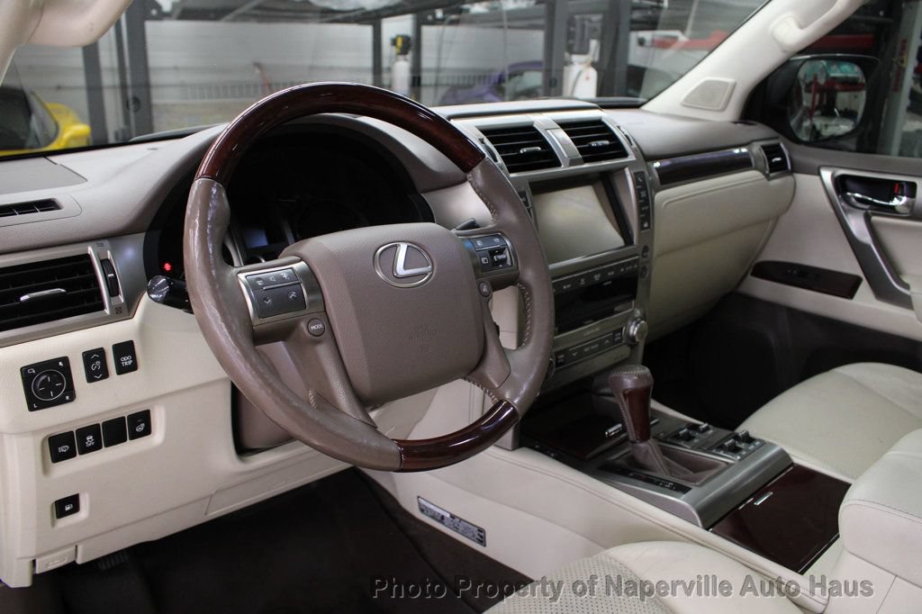 Used 2015 Lexus GX 460 Luxury w/ Preferred Accessory Package AWD/4WD image 14