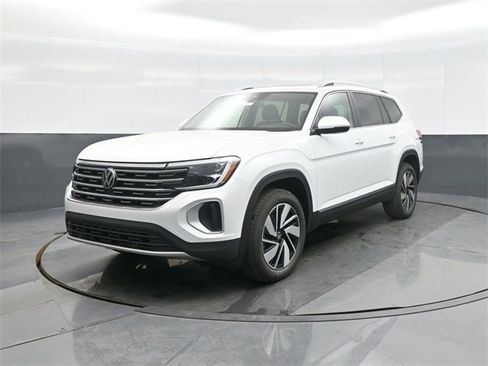 New 2026 Volkswagen Atlas SEL image 3