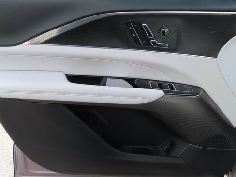 Used 2024 Cadillac Lyriq Sport RWD image 11