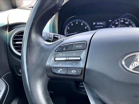 Used 2018 Hyundai Kona SEL w/ SEL Tech Package 02 image 18