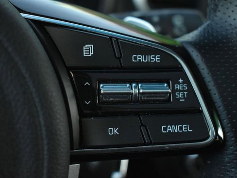 Used 2022 Kia Sportage Nightfall Edition image 22