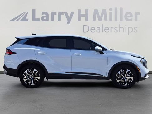 Used 2023 Kia Sportage EX image 6