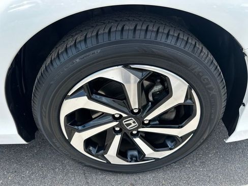 Used 2017 Honda Accord EX-L image 17
