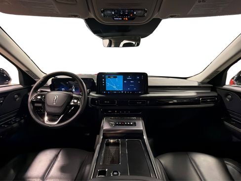 Used 2025 Lincoln Aviator AWD w/ Premium & Luxury Pkg image 45