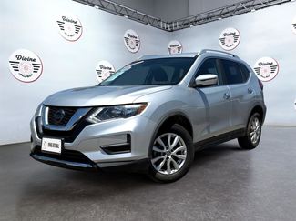Used 2019 Nissan Rogue S image 1