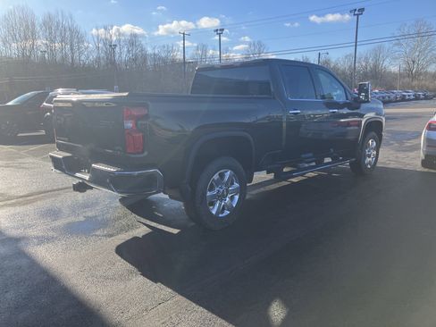 Used 2022 Chevrolet Silverado 2500 LTZ image 3