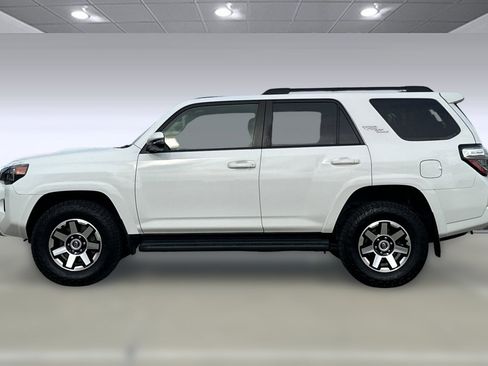 Used 2022 Toyota 4Runner TRD Off-Road Premium image 2