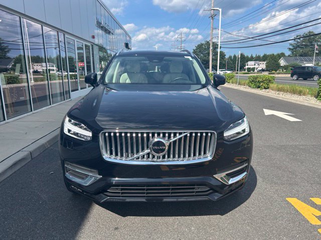 Certified 2024 Volvo XC90 B5 Core w/ Protection Package Premier AWD/4WD image 7