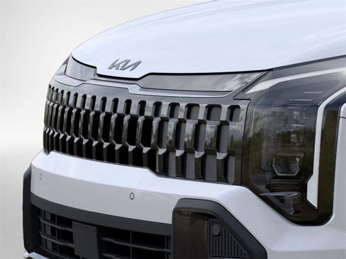 New 2026 Kia Sportage X-Line w/ X-Line Technology Package image 12