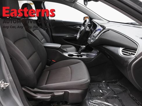 Used 2023 Chevrolet Malibu LT FWD image 24
