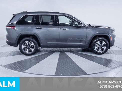 Used 2024 Jeep Grand Cherokee Limited 4xe AWD/4WD image 11