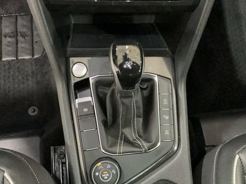 Certified 2023 Volkswagen Tiguan SEL R-Line AWD/4WD image 17