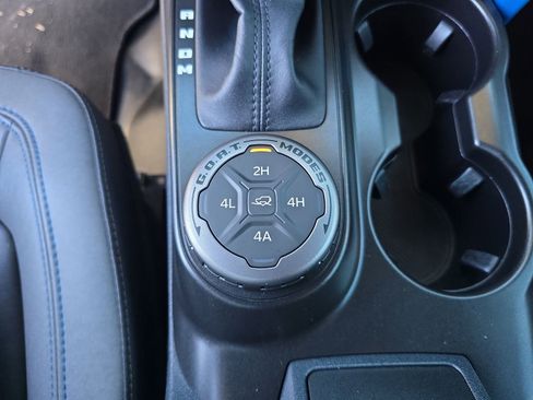 Certified 2021 Ford Bronco Black Diamond w/ Sasquatch Package image 16