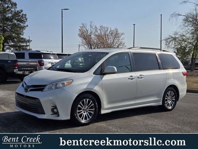 Used 2020 Toyota Sienna XLE