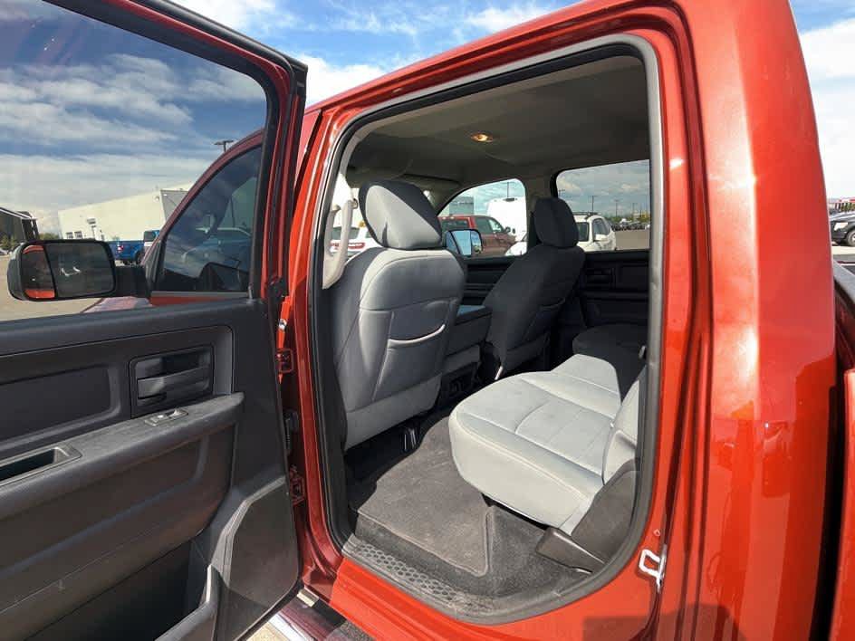 Used 2013 RAM 2500 Tradesman w/ Chrome Appearance Group AWD/4WD image 19
