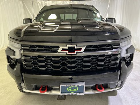 Certified 2023 Chevrolet Silverado 1500 ZR2 w/ Technology Package AWD/4WD image 3