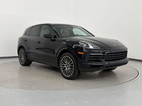 Used 2022 Porsche Cayenne Platinum Edition AWD/4WD image 7