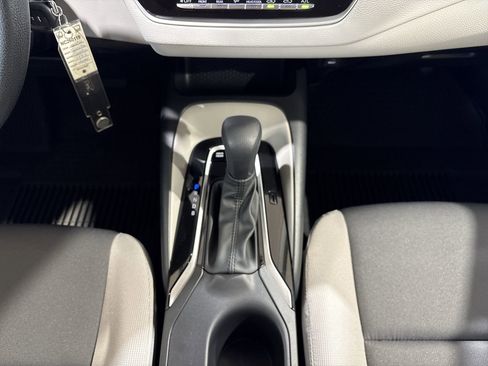 Used 2026 Toyota Corolla LE image 21