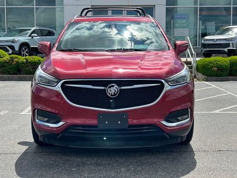Used 2018 Buick Enclave Premium w/ LPO, Luxury Package FWD image 2