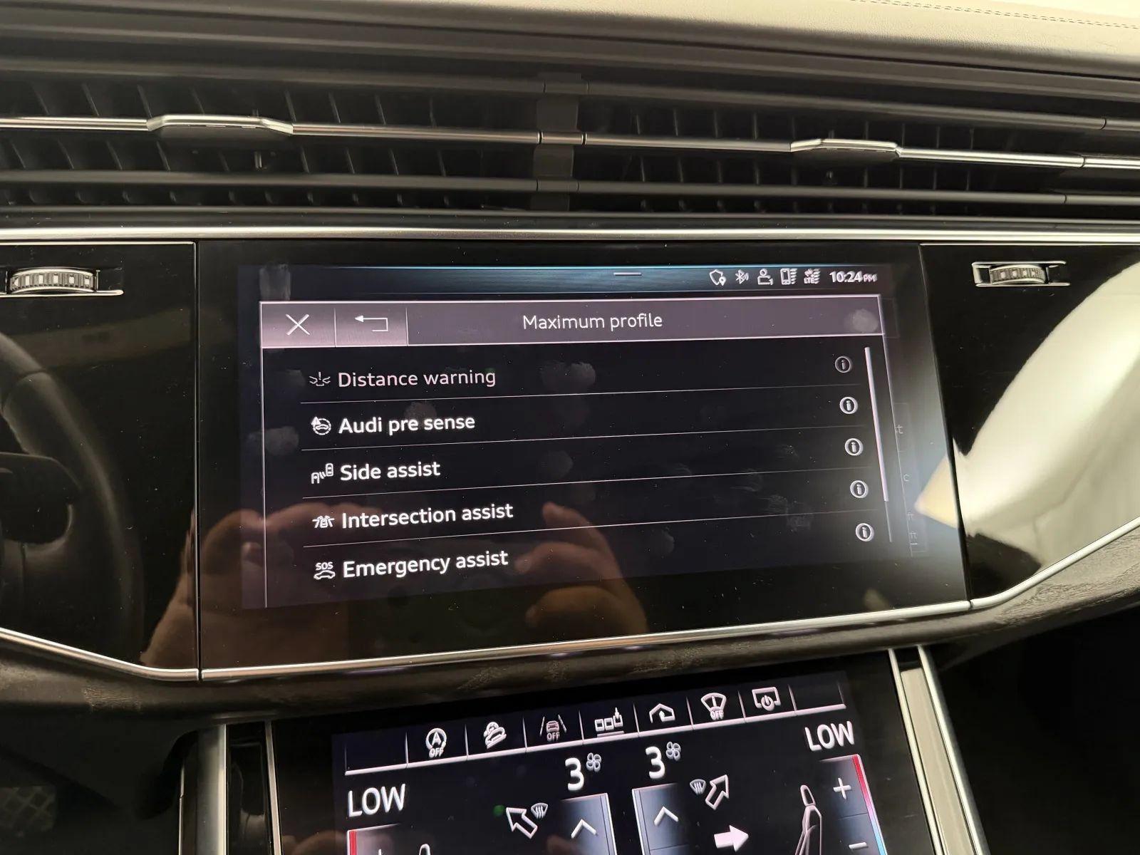 Used 2019 Audi Q8 Prestige AWD/4WD image 14
