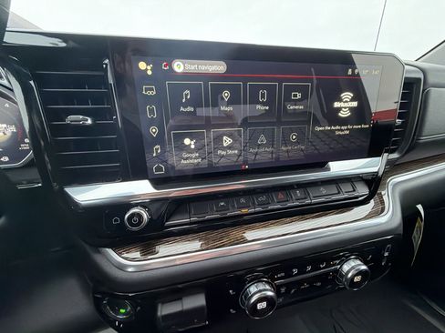 New 2026 GMC Sierra 1500 SLE image 13