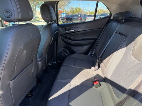 Used 2022 Buick Encore GX Select image 11