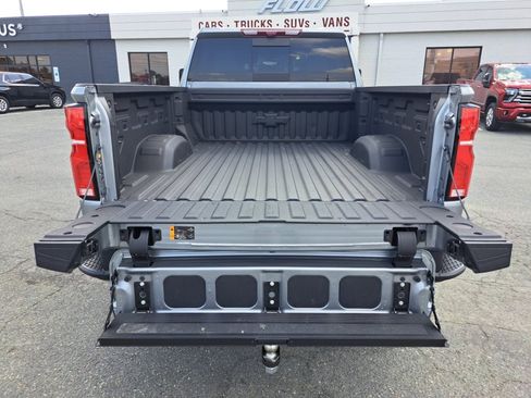 Used 2026 Chevrolet Silverado 2500 ZR2 AWD/4WD image 26