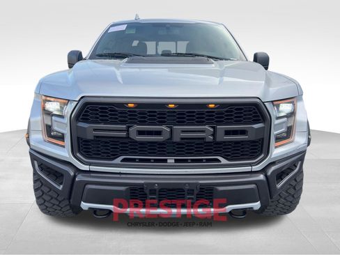 Used 2019 Ford F150 Raptor w/ Equipment Group 801A Mid image 3