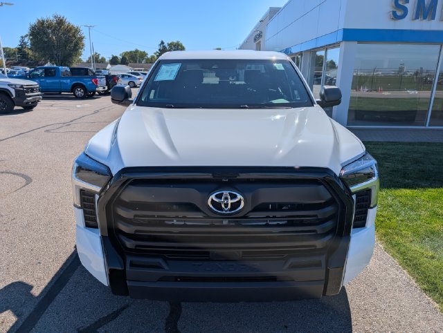 Used 2025 Toyota Tundra SR w/ SR Tow Package AWD/4WD image 3