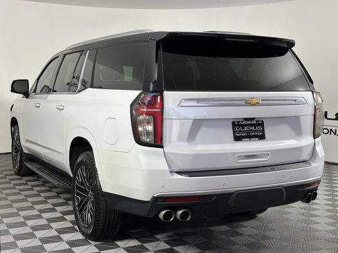 Used 2022 Chevrolet Suburban High Country w/ Max Trailering Package AWD/4WD image 9