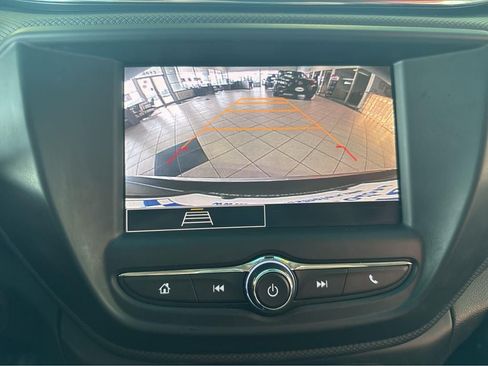 Used 2023 Chevrolet TrailBlazer LT AWD/4WD image 22