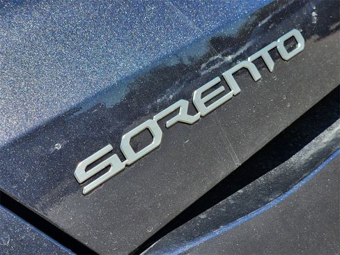 New 2026 Kia Sorento S image 8