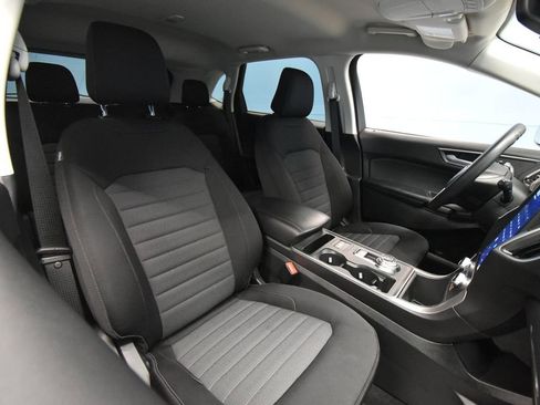 Used 2024 Ford Edge SE image 23