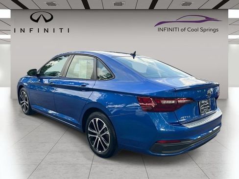 Used 2024 Volkswagen Jetta Sport FWD image 5
