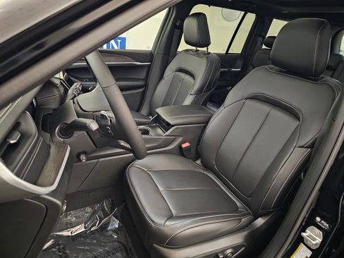 New 2025 Jeep Grand Cherokee Limited w/ Luxury Tech Group II image 14